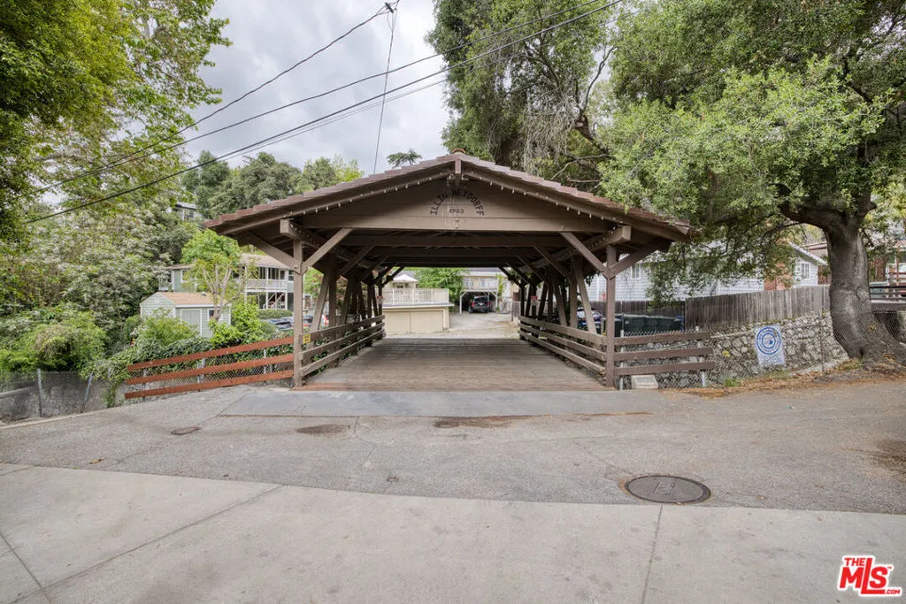 655 Brookside Lane, Sierra Madre, California 91024 home-pic-20